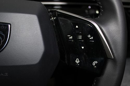 Peugeot E-3008 - Photo 15