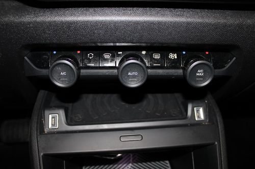 Citroen e-C4 - Photo 19