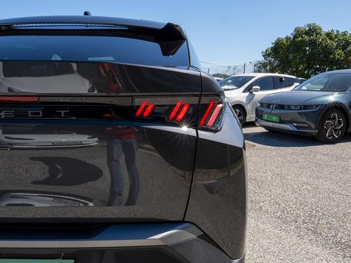 Peugeot E-3008 - Photo 12