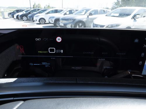 Peugeot E-3008 - Photo 31