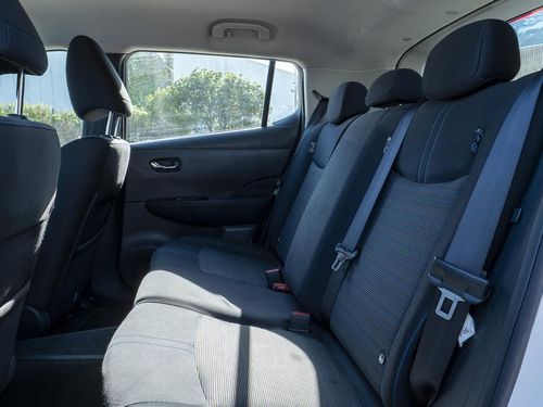 Nissan Leaf - Photo 24