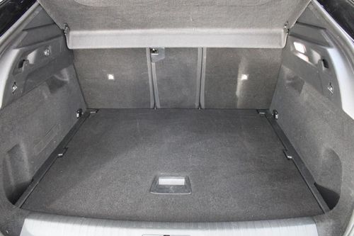 Peugeot E-3008 - Photo 8