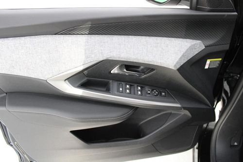 Peugeot E-3008 - Photo 9