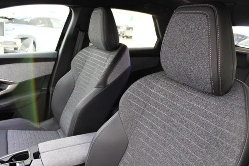 Peugeot E-3008 - Photo 10