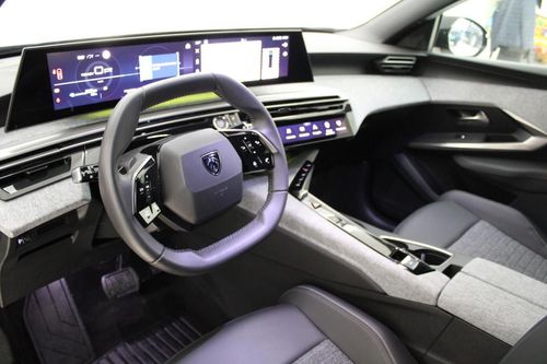 Peugeot E-3008 - Photo 15