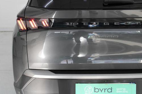 Peugeot E-5008 - Photo 7