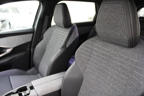 Peugeot E-5008 - Photo 11