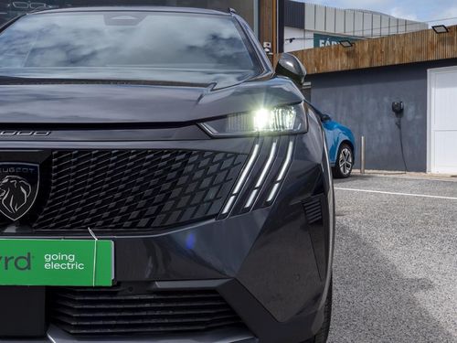 Peugeot E-5008 - Photo 6