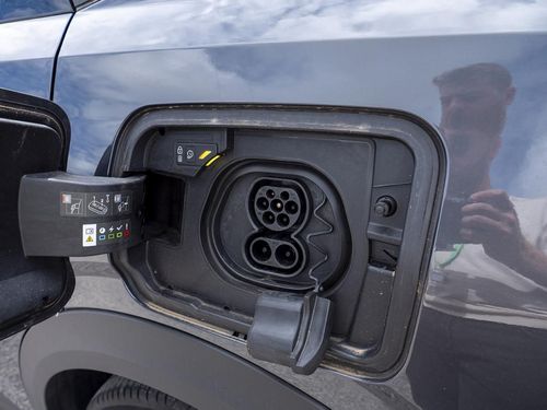 Peugeot E-5008 - Photo 9