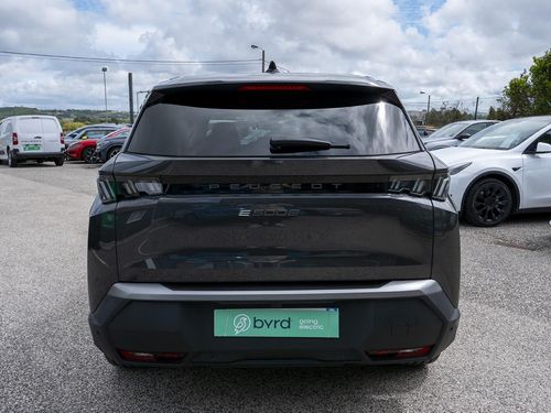 Peugeot E-5008 - Photo 11