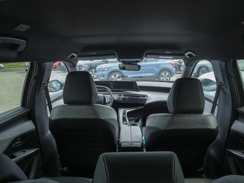 Peugeot E-5008 - Photo 18