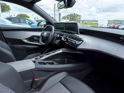 Peugeot E-5008 - Photo 20