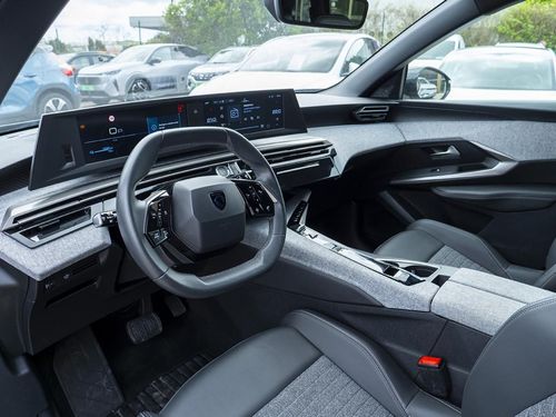 Peugeot E-5008 - Photo 25