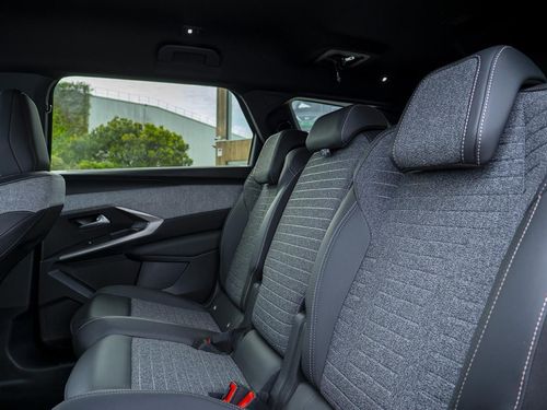 Peugeot E-5008 - Photo 28