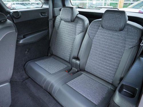 Peugeot E-5008 - Photo 29