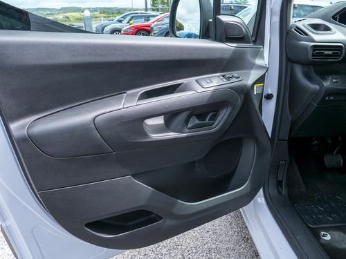 Peugeot Partner - Photo 17