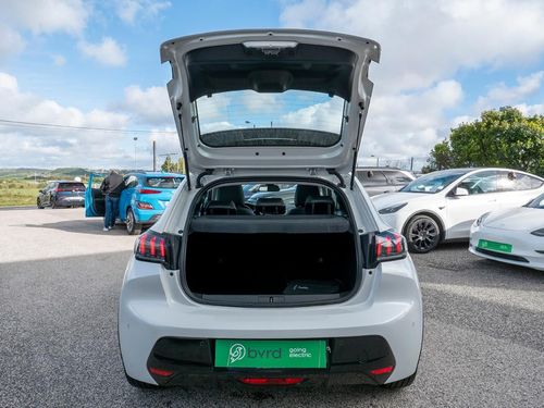 Peugeot e-208 - Photo 13