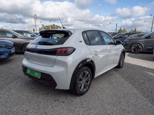 Peugeot e-208 - Photo 15