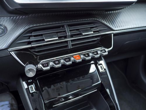 Peugeot e-208 - Photo 35