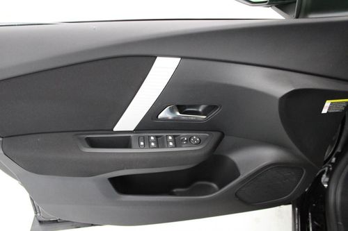 Citroen e-C4 - Photo 9