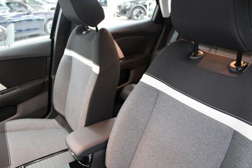 Citroen e-C4 - Photo 10