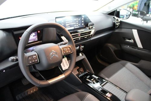 Citroen e-C4 - Photo 11