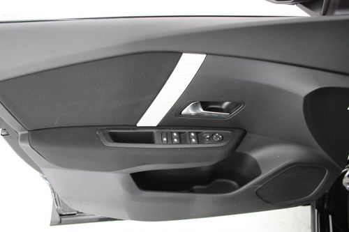 Citroen e-C4 - Photo 9