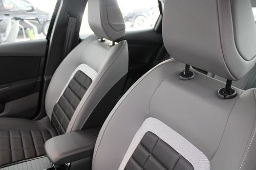 Citroen e-C4 - Photo 10