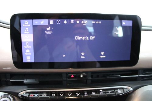 Fiat 500e - Photo 24