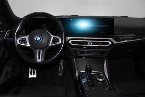 BMW i4 - Photo 17
