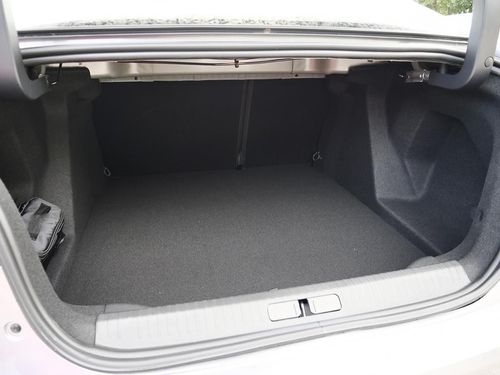 Citroen e-C4 X - Photo 12