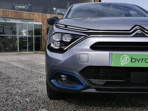 Citroen e-C4 X - Photo 5