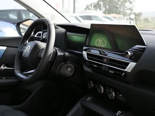 Citroen e-C4 X - Photo 31