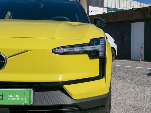 Volvo EX30 - Photo 10