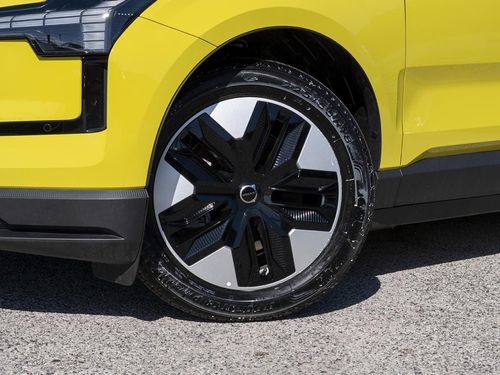 Volvo EX30 - Photo 3