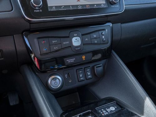 Nissan Leaf - Photo 34