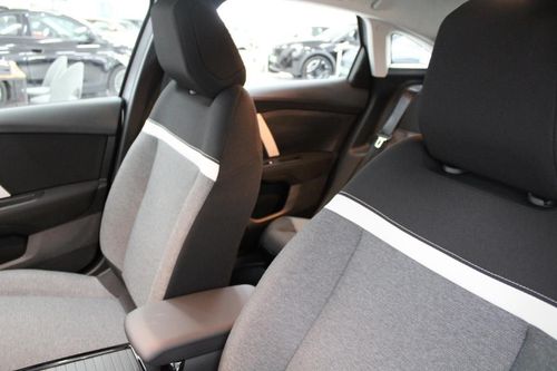 Citroen e-C4 - Photo 10