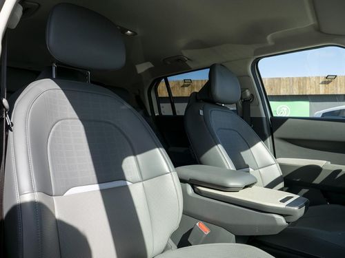 Kia EV3 - Photo 17