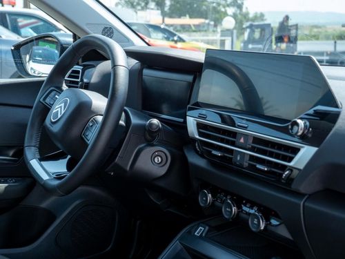 Citroen e-C4 - Photo 17