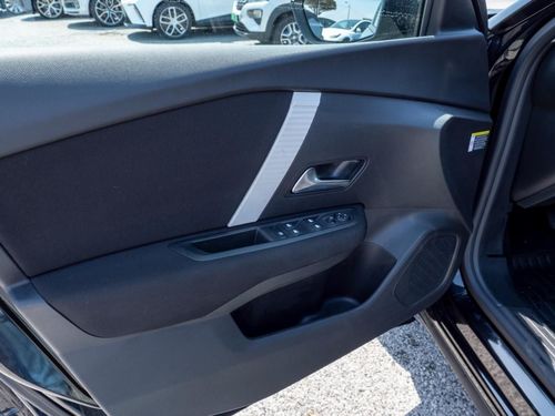 Citroen e-C4 - Photo 19