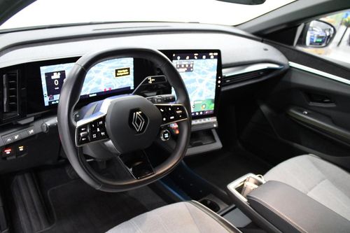 Renault Mégane E-Tech - Photo 11