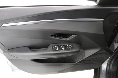 Renault Mégane E-Tech - Photo 9