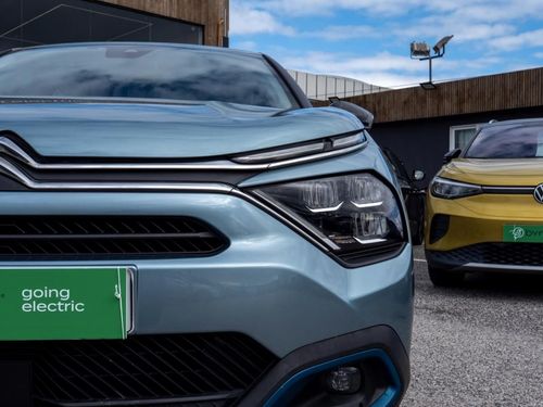 Citroen e-C4 X - Photo 6