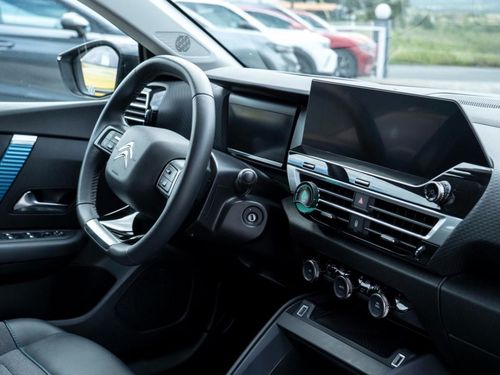 Citroen e-C4 X - Photo 17