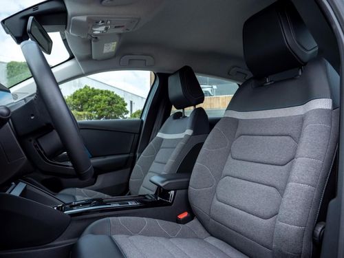 Citroen e-C4 X - Photo 22