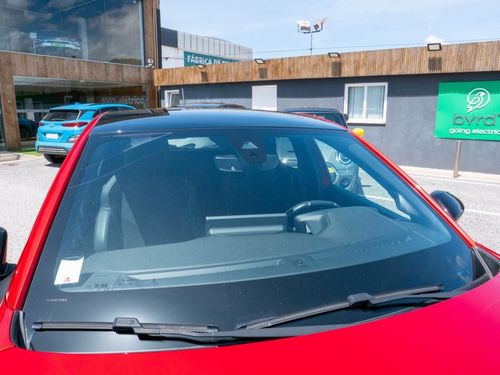 Peugeot e-208 - Photo 7