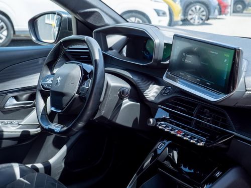 Peugeot e-208 - Photo 17