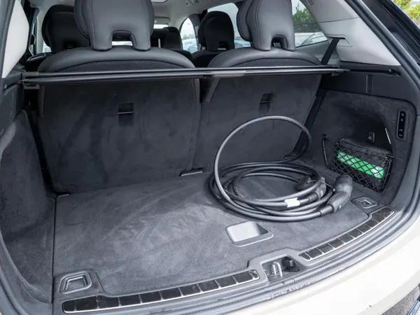 Volvo EX90 - Photo 14