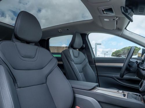 Volvo EX90 - Photo 25