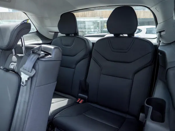 Volvo EX90 - Photo 34